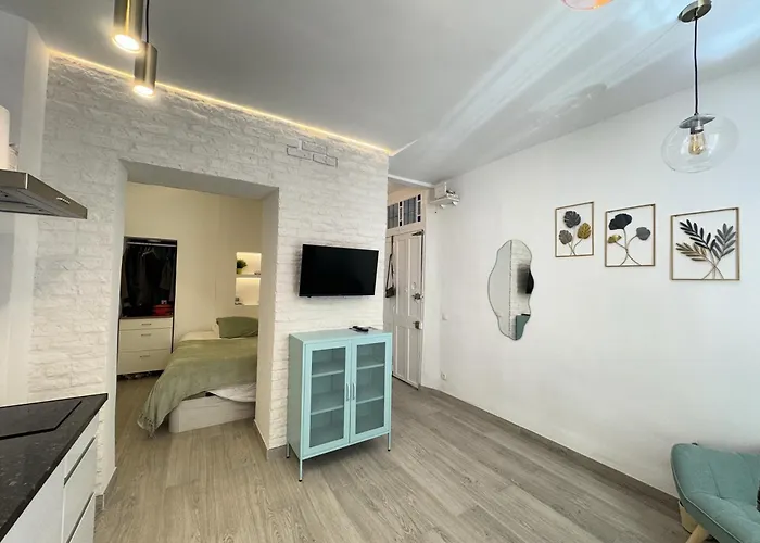Iyourbasics Lovely Studio Hinestrosa 23 Free Wifi&Ac