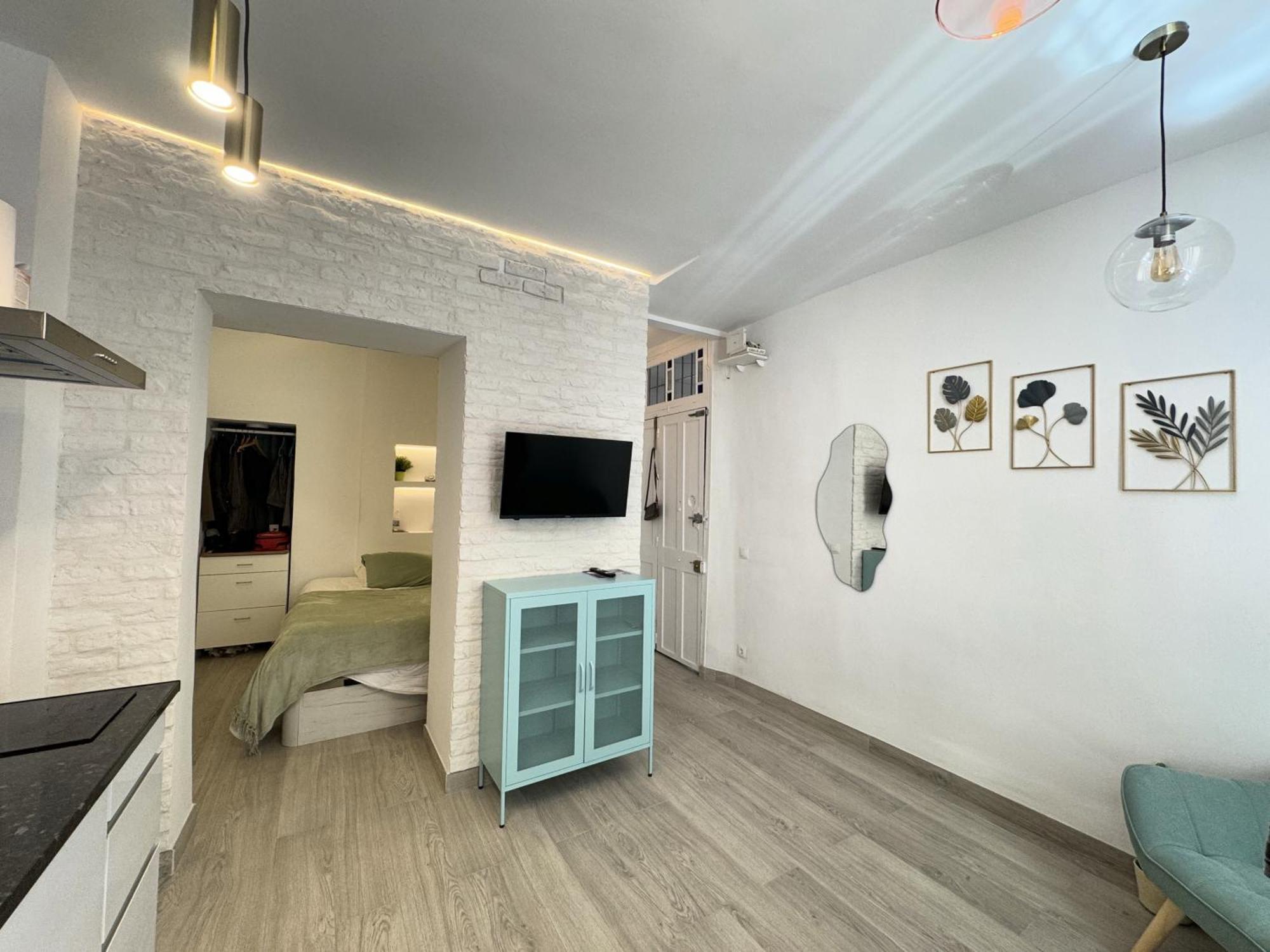 Iyourbasics Lovely Hinestrosa 23 Free Wifi&ac Apartment Málaga