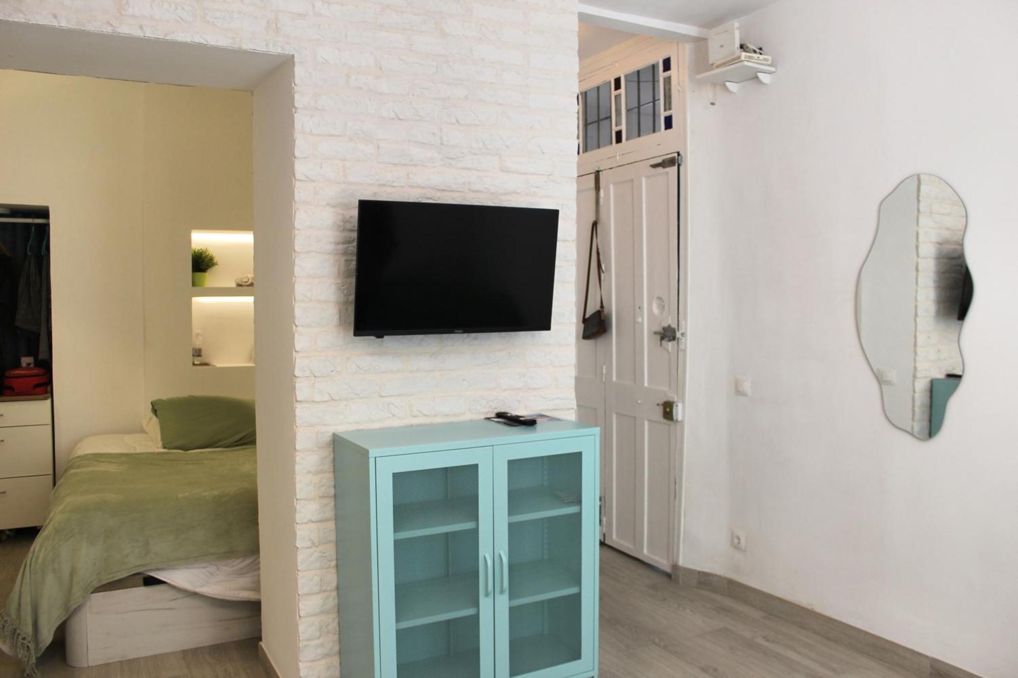 Iyourbasics Lovely Hinestrosa 23 Free Wifi&ac Appartamento